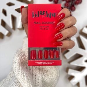 Red Aspen Tulips for Trinity Press-On Nails - Red